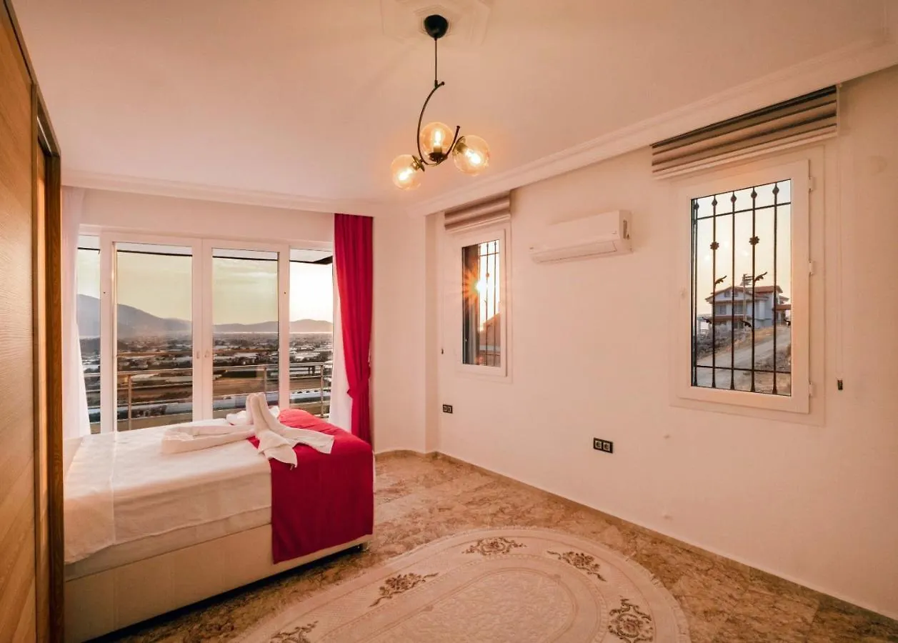 Sessiz,Sakin, Huzurlu Jakuzi Ve Saunali Deniz,Doga Manzarali Muestakil Villa Fethiye Turkey