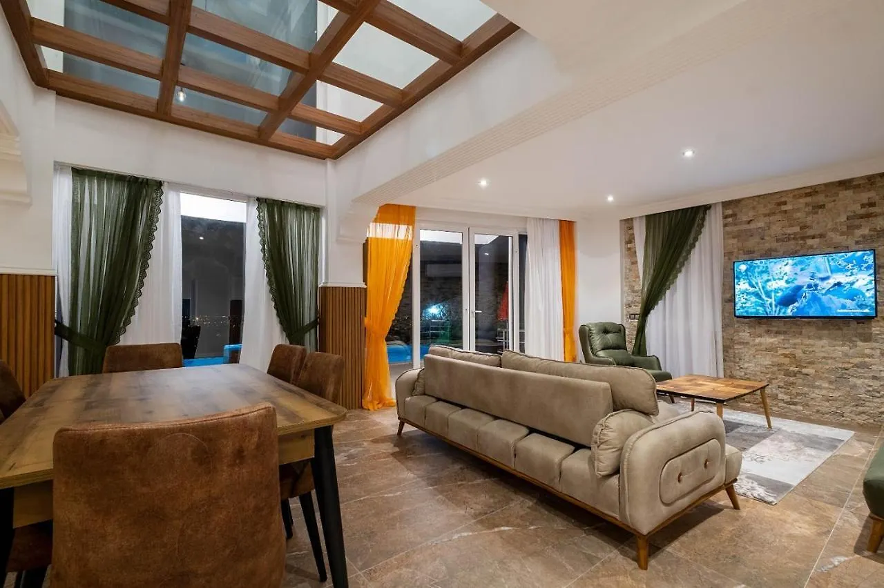 Sessiz,Sakin, Huzurlu Jakuzi Ve Saunali Deniz,Doga Manzarali Muestakil Villa 페티예 터키