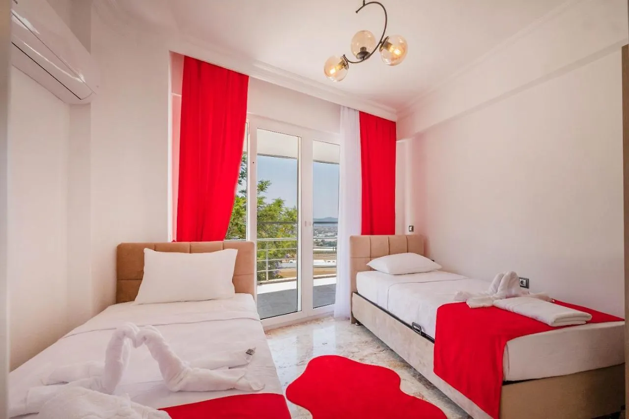 Sessiz,Sakin, Huzurlu Jakuzi Ve Saunali Deniz,Doga Manzarali Muestakil Villa Fethiye
