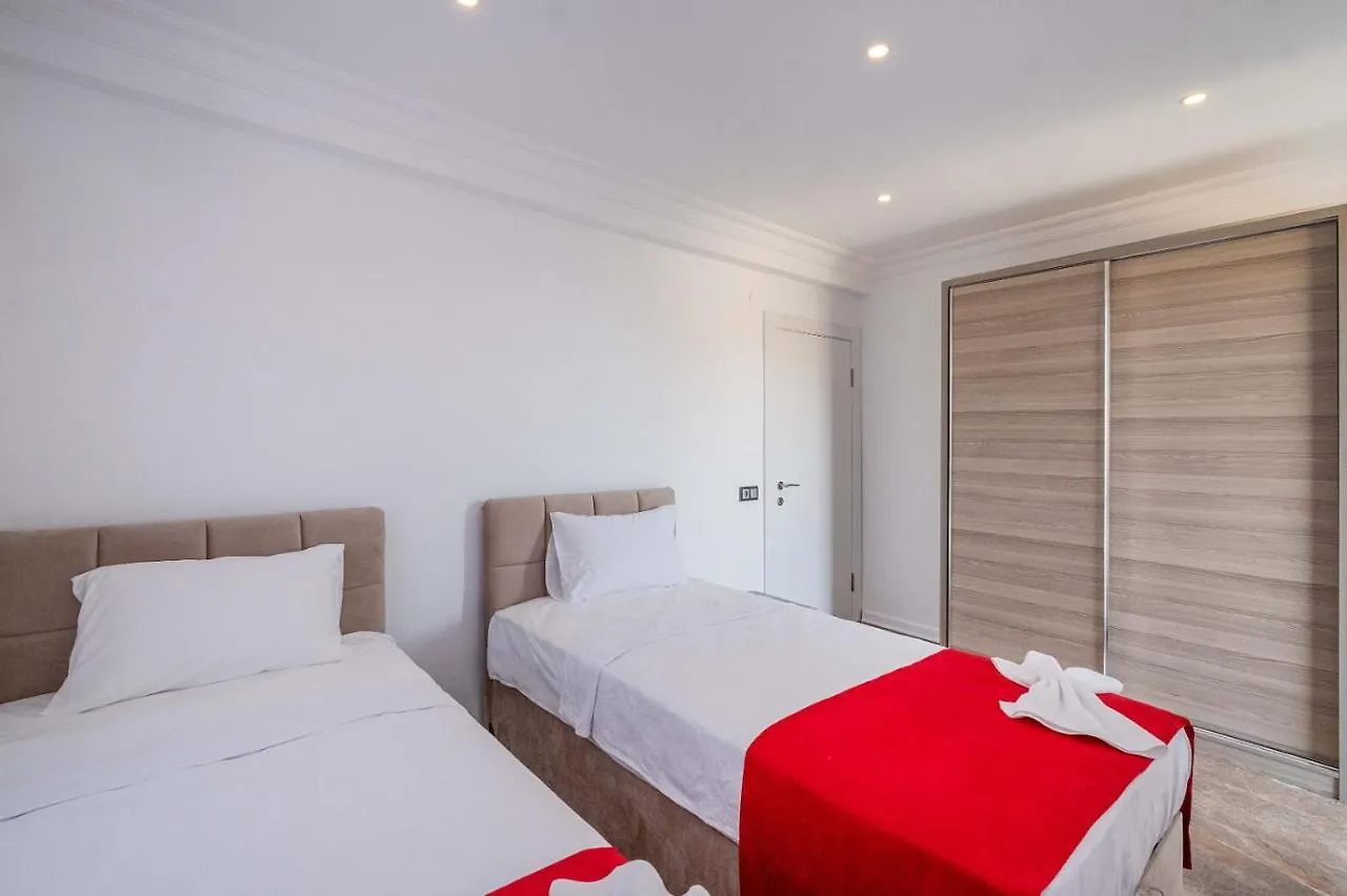 Sessiz,Sakin, Huzurlu Jakuzi Ve Saunali Deniz,Doga Manzarali Muestakil Villa Fethiye